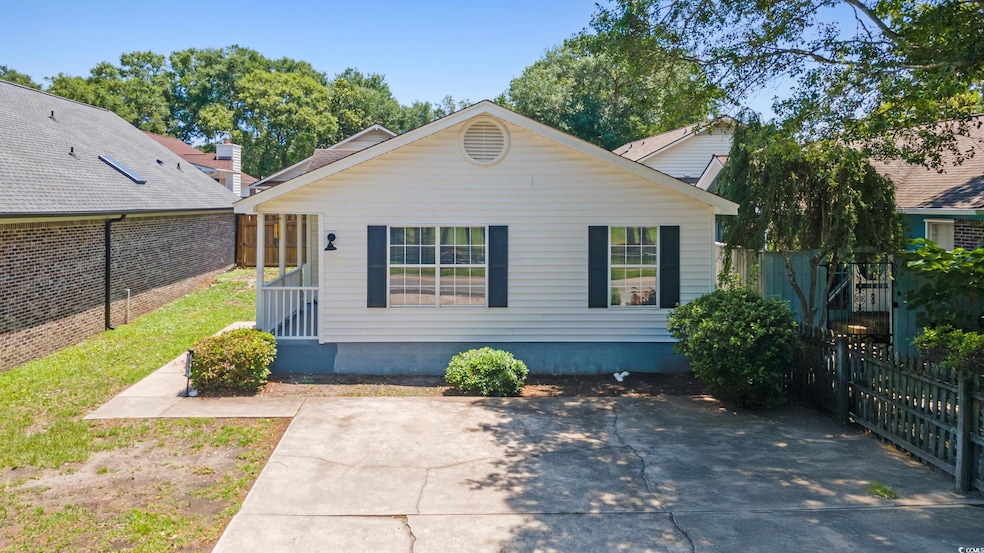 10071 Kings Rd, Myrtle Beach, SC 29572 - photo 1