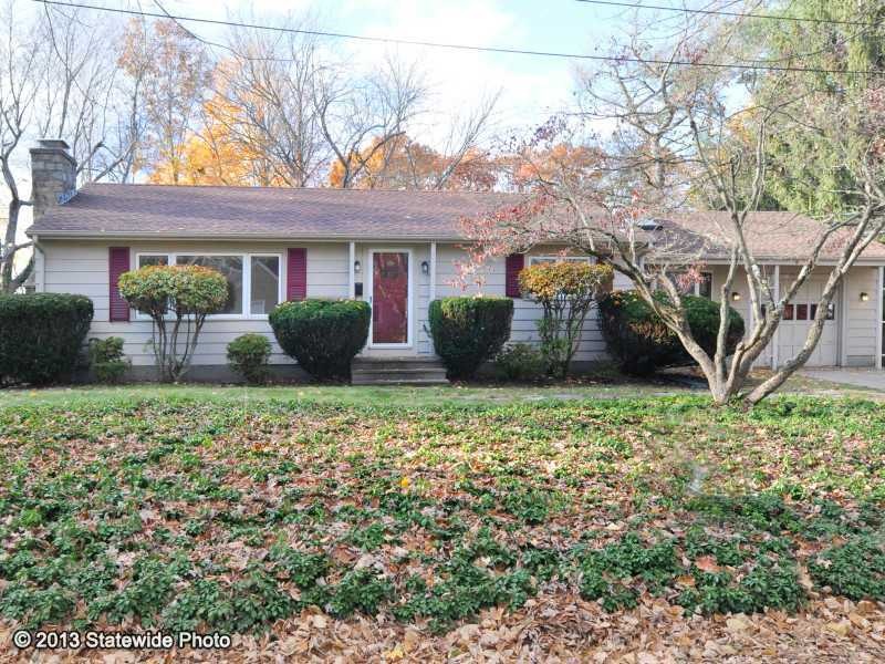 8 Eton Rd, Barrington, RI 02806 - photo 1