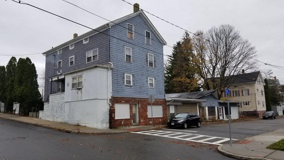 490 Buffinton St, Fall River, MA 02721 - photo 1