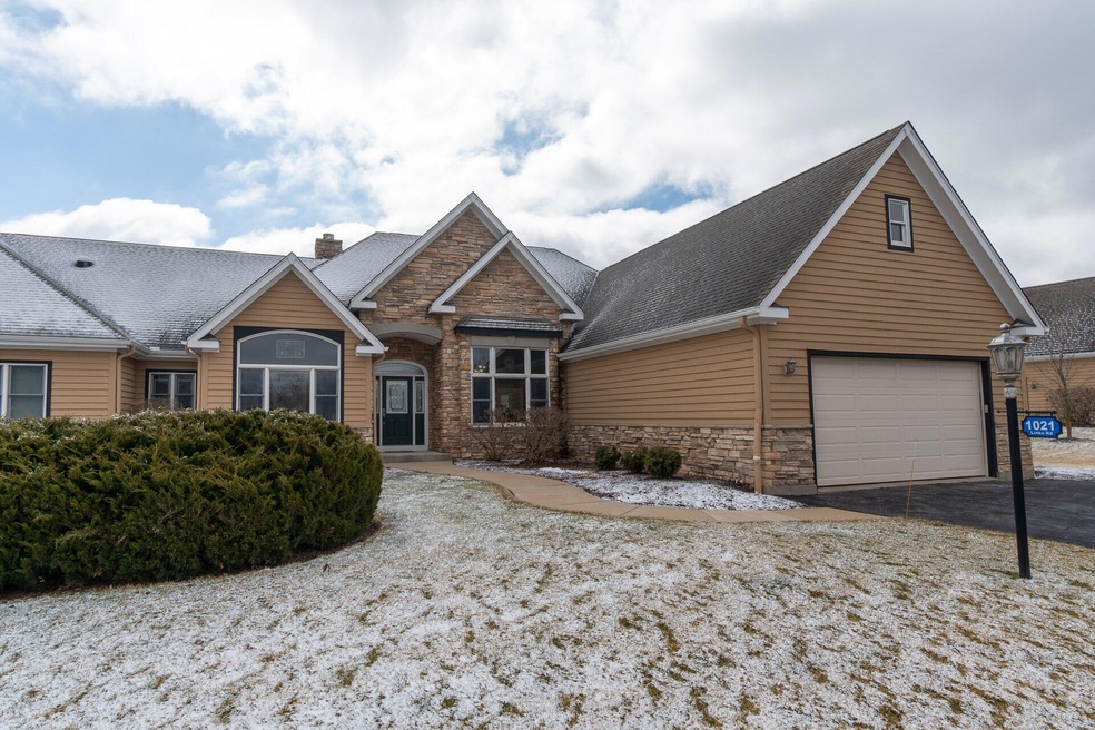 1021 Links Rd