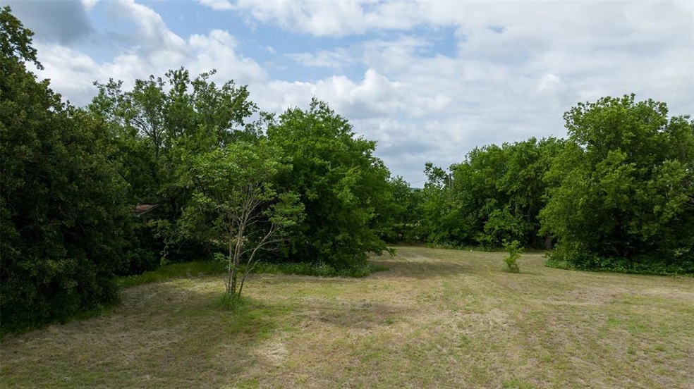 217 Sanders Rd, Denton, TX 76210 - photo 1