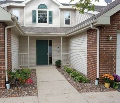 901 Park St unit 102, Oregon, WI 53575 - photo 1