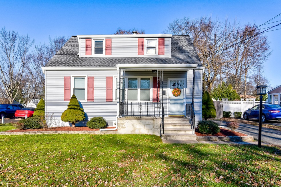 27 New Brunswick Ave, Matawan, NJ 07747 - photo 1