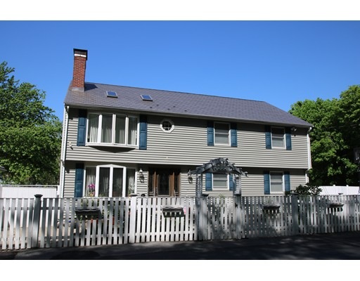 241 Fairmount Ave, Saugus, MA 01906 - photo 1