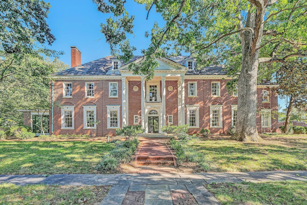 301 23rd St SW, Roanoke, VA 24014 - photo 1