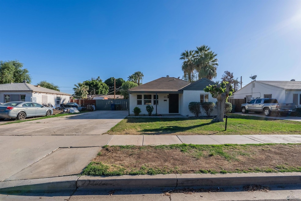 2301 W 5th St, Yuma, AZ 85364 - photo 1