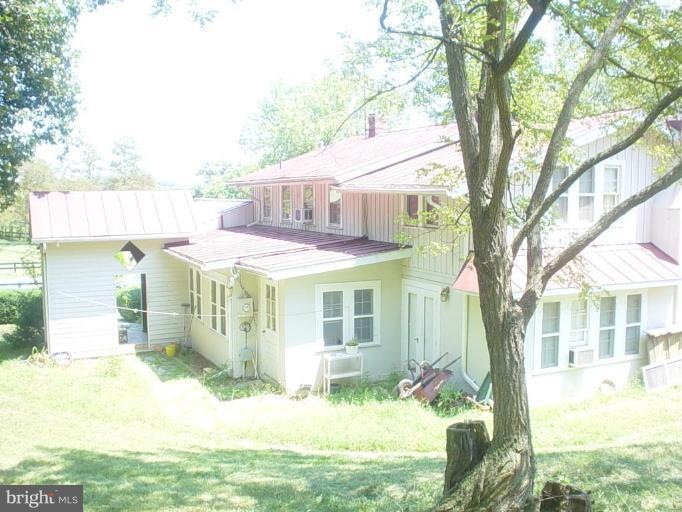 10 Old Kennels Ln, Flint Hill, VA 22627 - photo 1