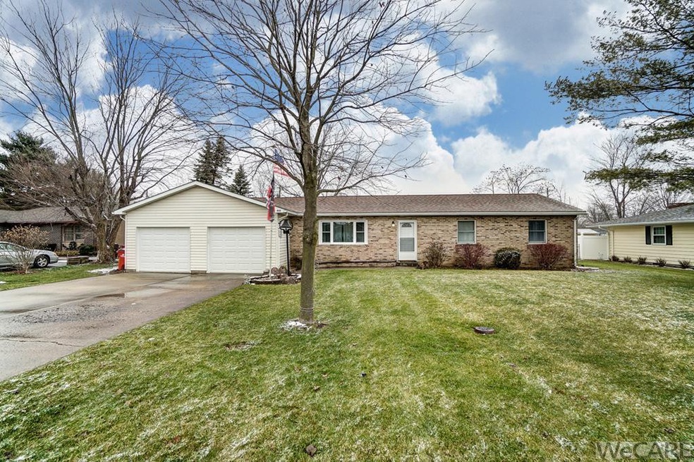 400 Grandview Blvd, Ada, OH 45810 - photo 1