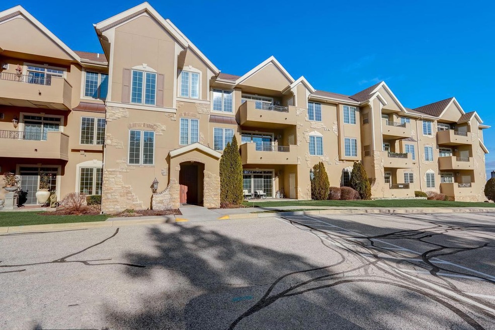 5-web-or-mls-N University Dr 307-005