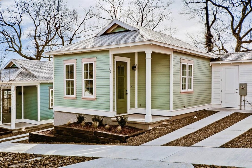 107 E 9th St, Fayetteville, AR 72701 - photo 1