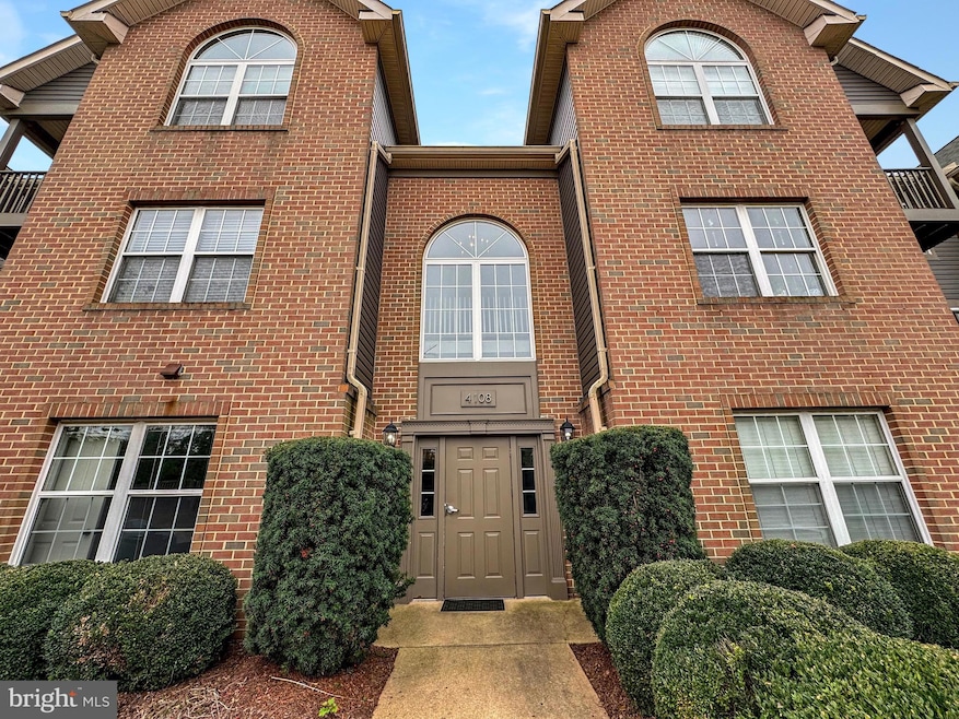 4108 Monument Ct unit 101, Fairfax, VA 22033 - photo 1
