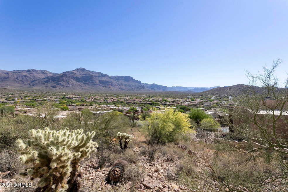 14_9872_E_Treasure_Place_20__14_mls