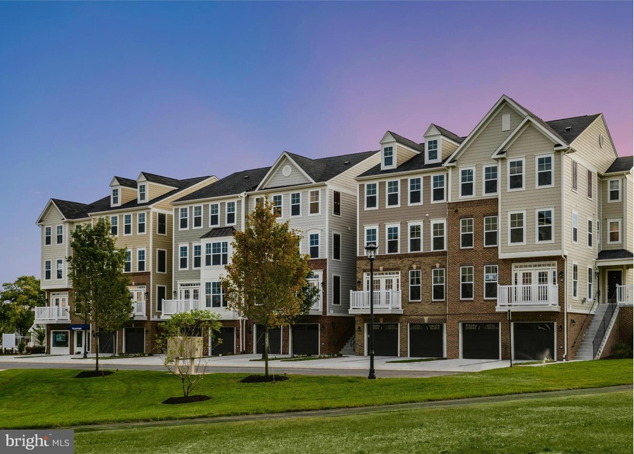 25237 Orchard View Terrace unit 6B2, Chantilly, VA 20152 - photo 1