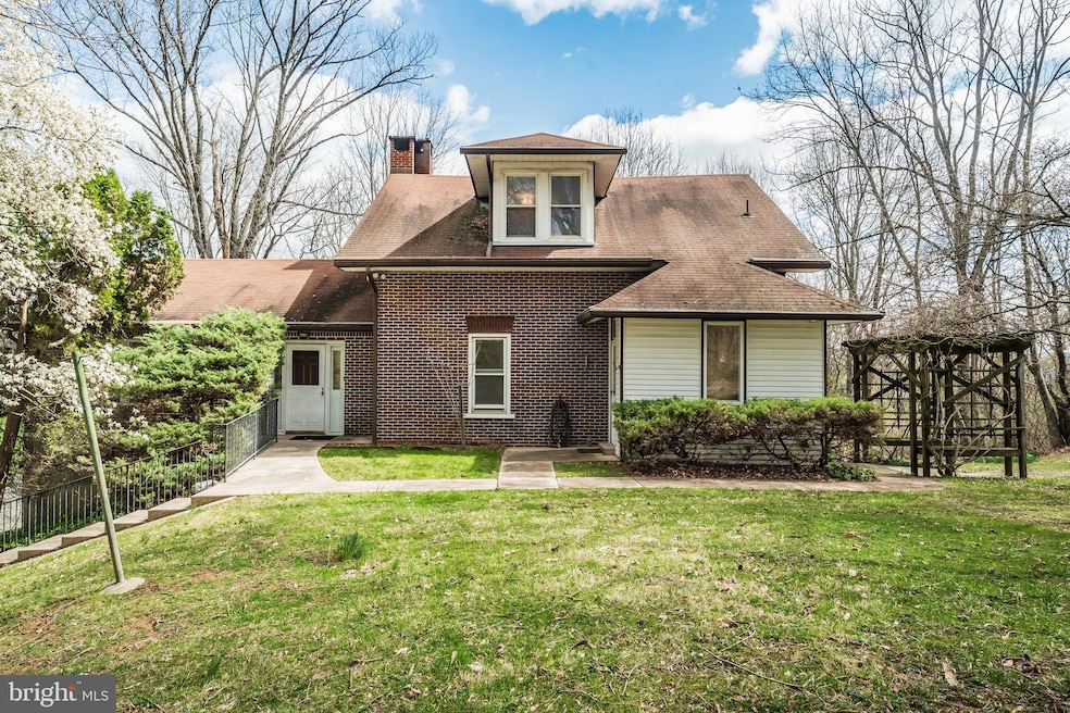 716 Mickley Rd, Whitehall, PA 18052 - photo 1