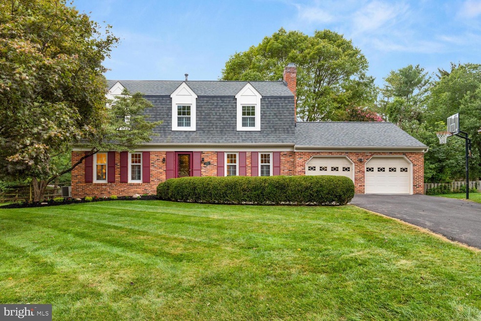 16904 Governors Way, Rockville, MD 20853 - photo 1