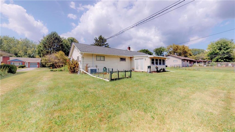 1109 Webster Ave, Allentown, PA 18103 - photo 1