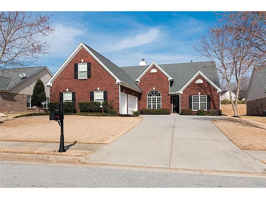 509 Grand Ashbury Ln, Buford, GA 30518 - photo 1