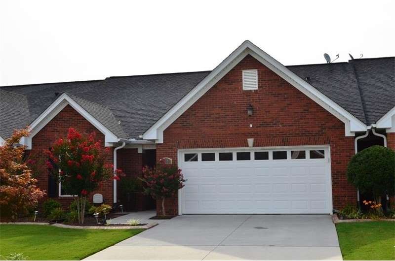 Low maintenance all brick exterior!