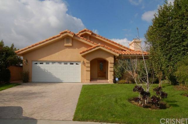 14421 Dyer St, Sylmar, CA 91342 - photo 1