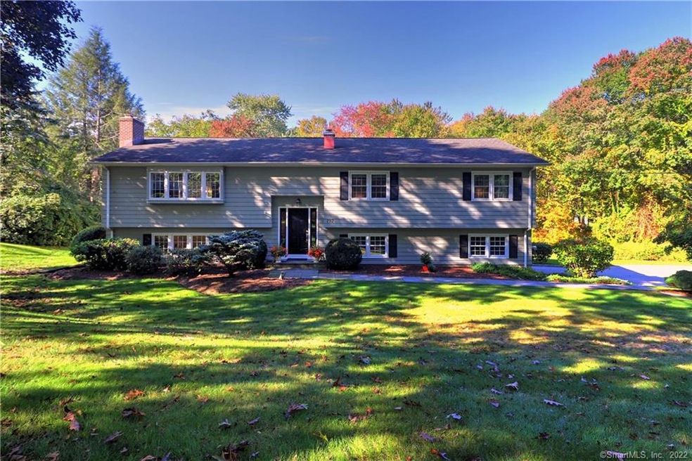 792 Derby Milford Rd, Orange, CT 06477 - photo 1