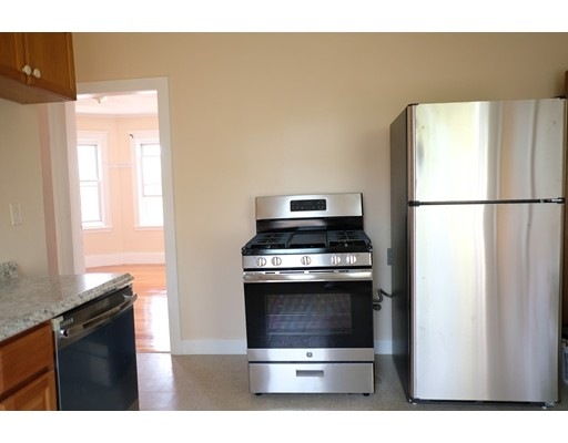 7 Elwyn Rd unit 3, Dorchester Center, MA 02124 - photo 1