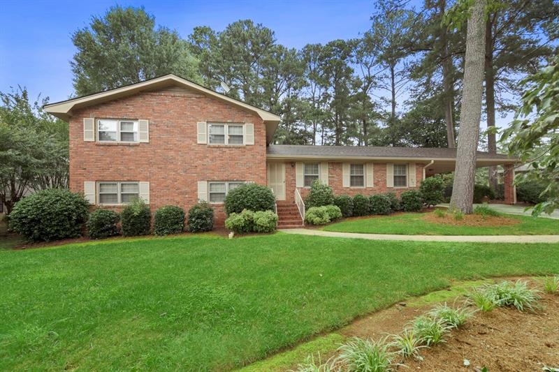 2528 Pangborn Cir, Decatur, GA 30033 - photo 1