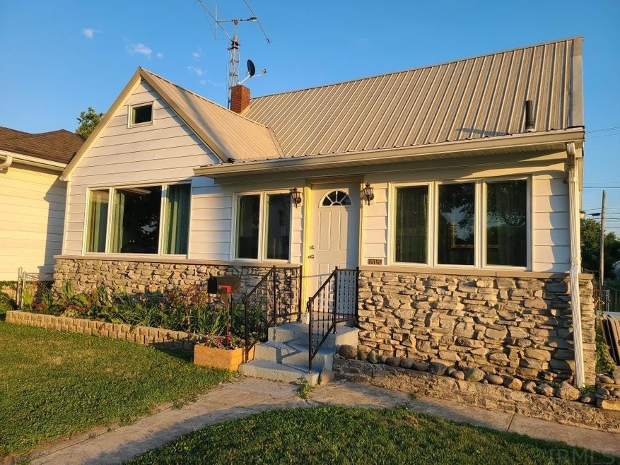 615 W Miami Ave, Logansport, IN 46947 - photo 1