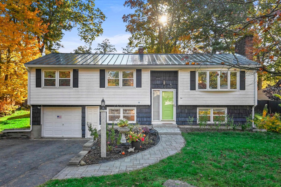 24 Glen Dr, Nashua, NH 03062 - photo 1