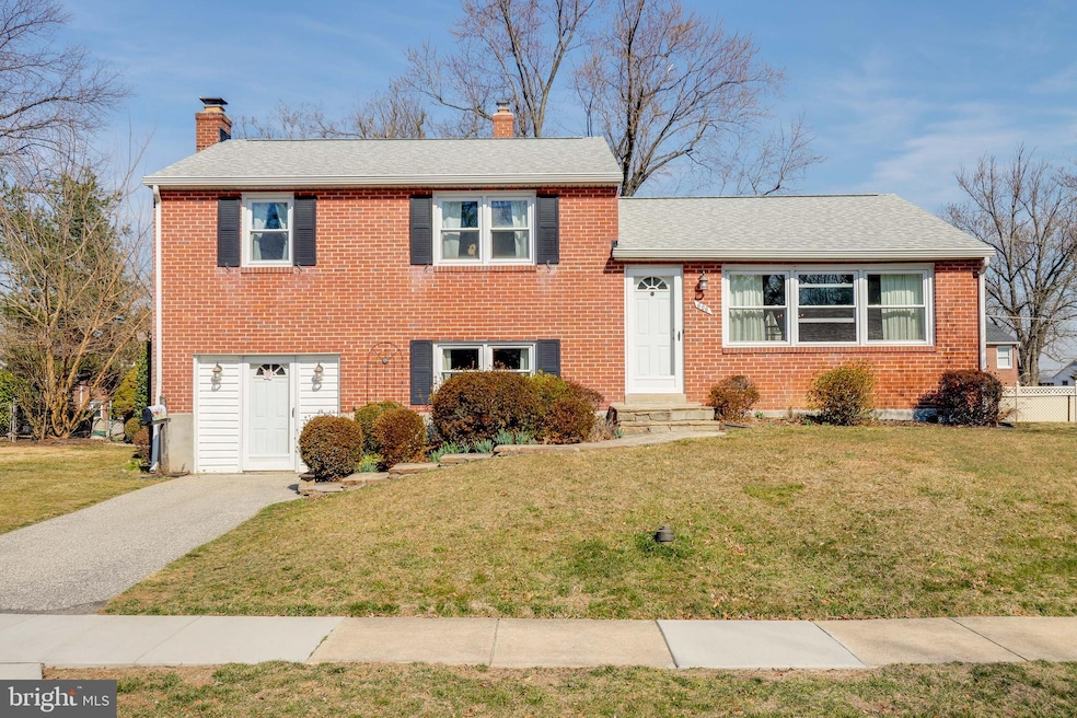 606 Southmont Rd, Catonsville, MD 21228 - photo 1