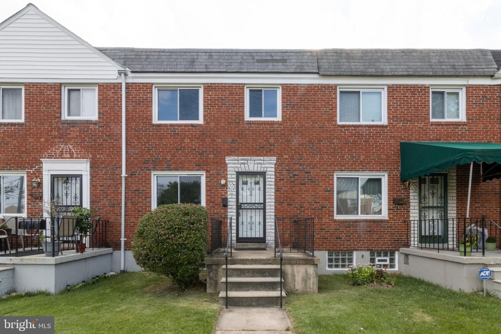 7704 Hillsway Ave, Parkville, MD 21234 - photo 1