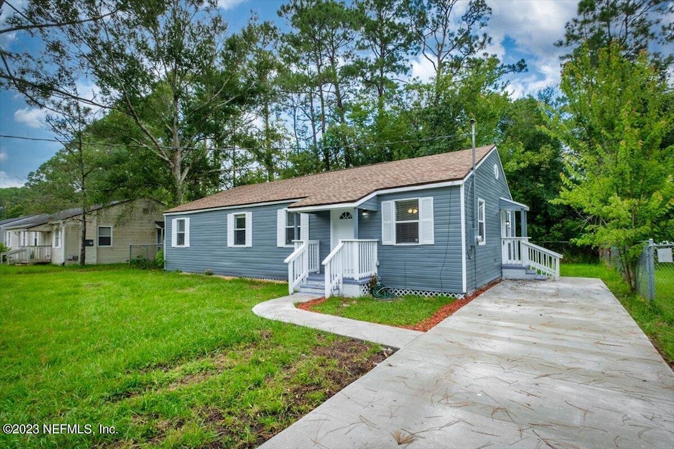 5333 Tequesta Ct, Jacksonville, FL 32244 - photo 1