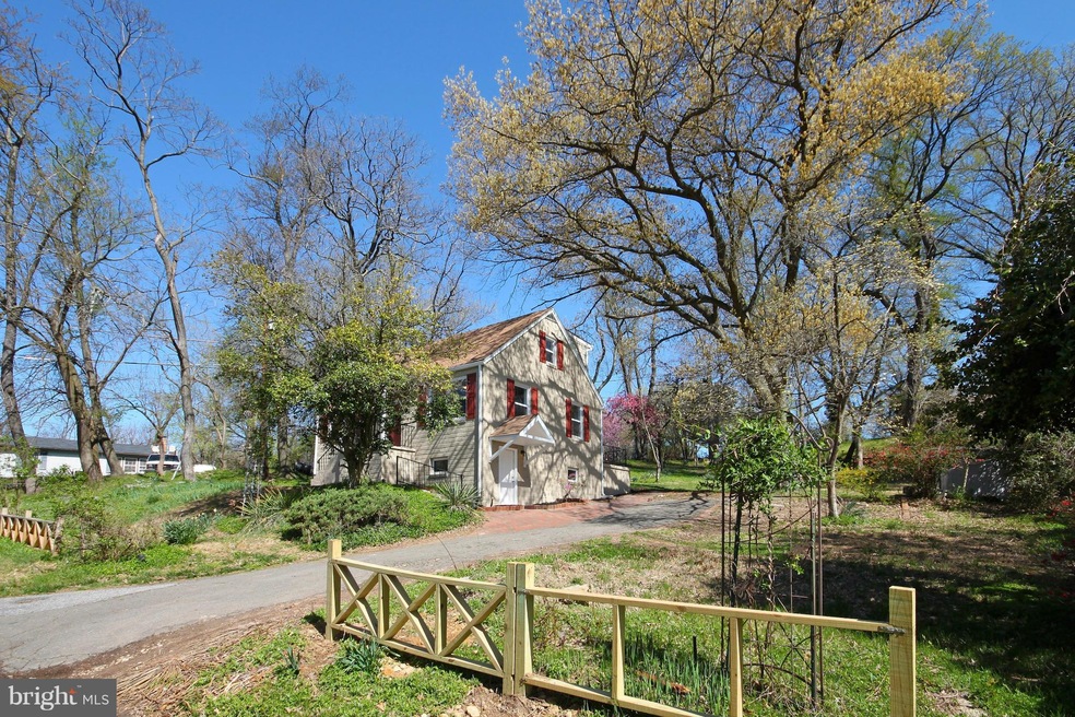 3200 Cardiff Ln, Temple Hills, MD 20748 - photo 1