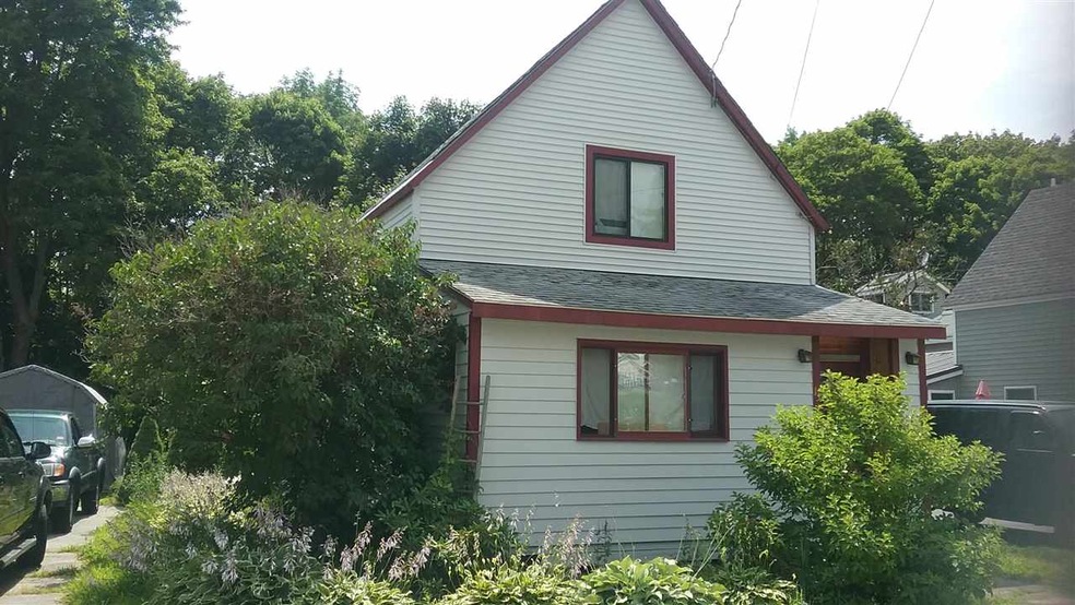 13 Pleasant St, Lincoln, NH 03251 - photo 1