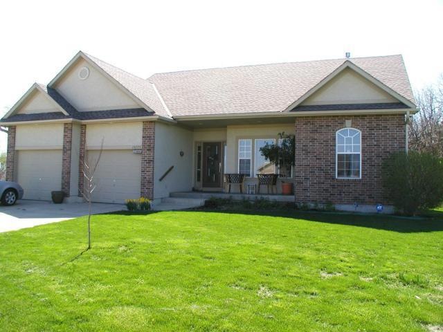 20775 W 227th St, Spring Hill, KS 66083 - photo 1