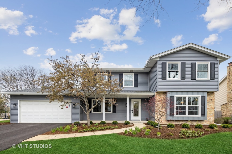 852 Mt Vernon Ct, Naperville, IL 60563 - photo 1