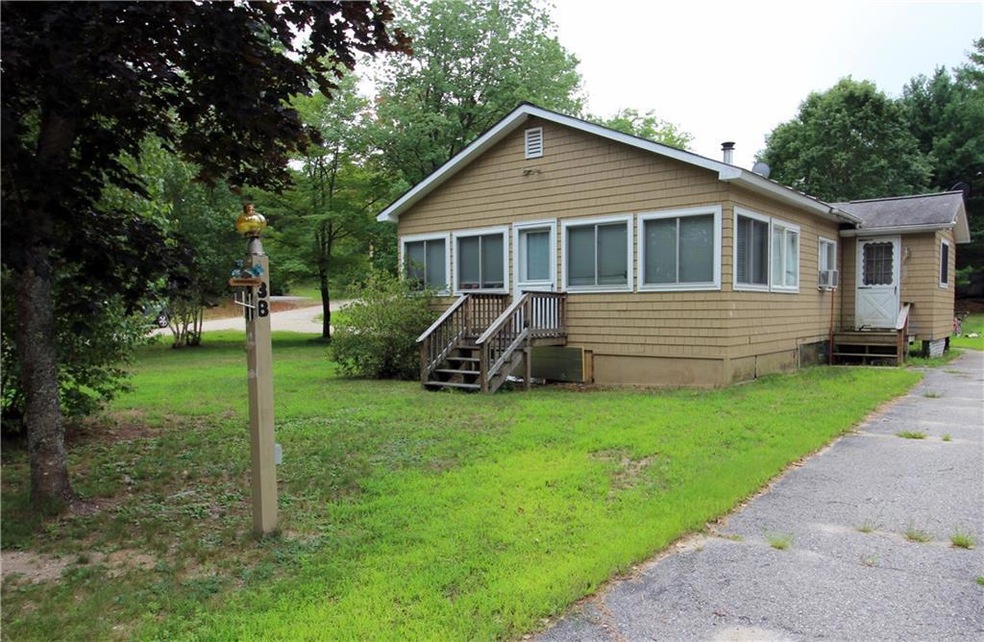 Sweet cottage in walking distance to...