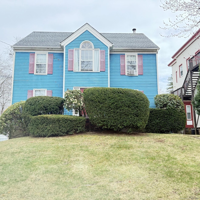 Sold $800,000 • Co-Listing Agent