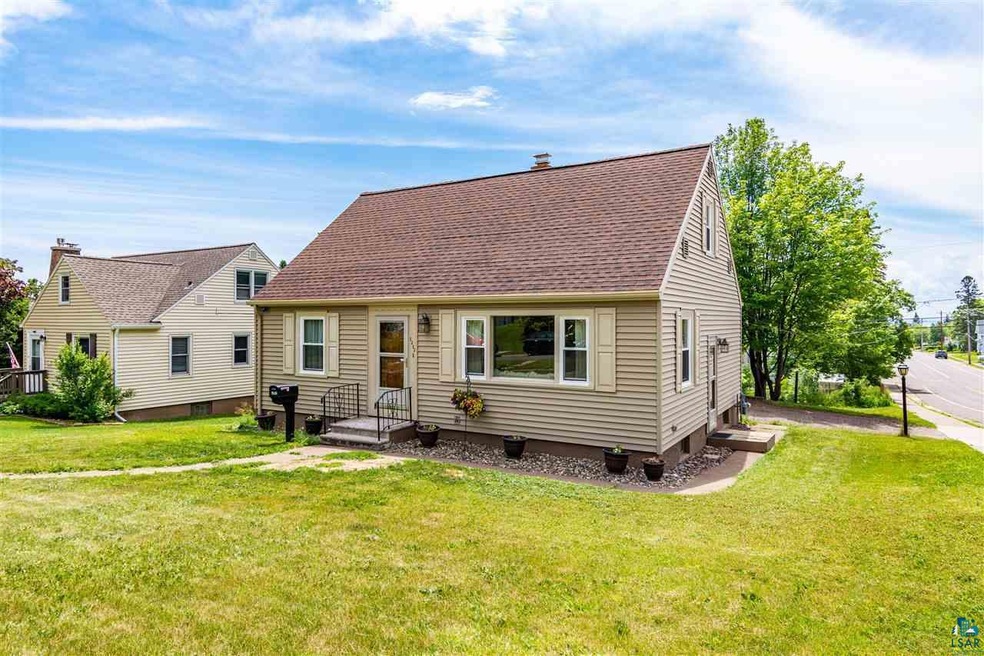 5202 Oneida St, Duluth, MN 55804 - photo 1