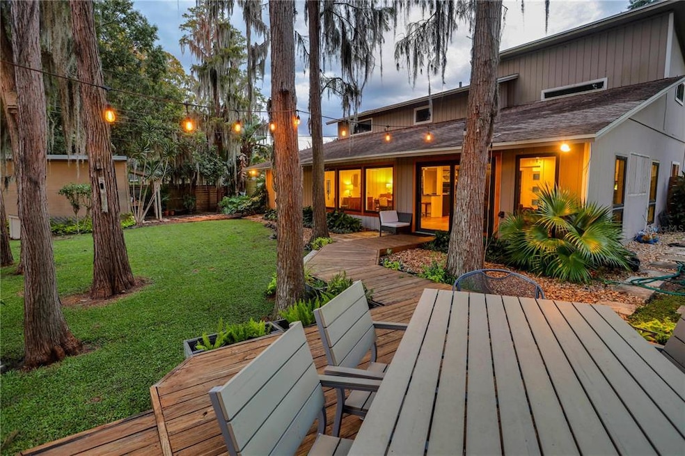 2613 Wilson Cir, Lutz, FL 33548 - photo 1