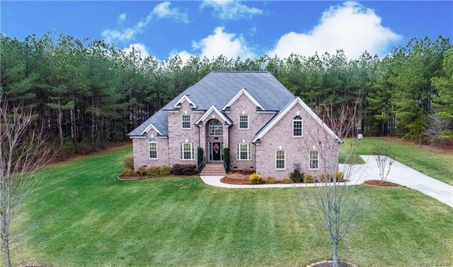 Stately full brick home in beautiful Arbor Hills o