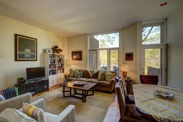 26 Gramatan Ct unit 26, Bronxville, NY 10708 - photo 1