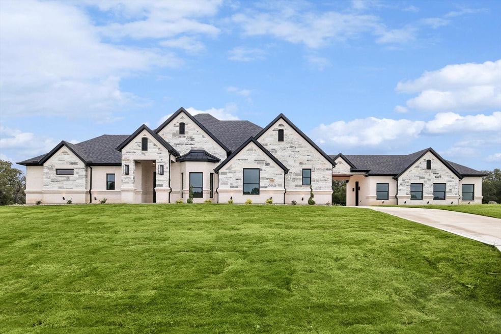 5020 Glenoaks Ct, Weatherford, TX 76088 - photo 1