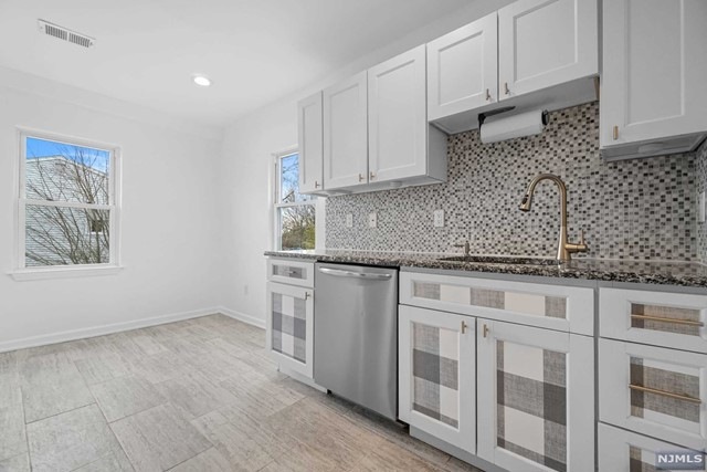 431 Tappan Rd unit 2, Northvale, NJ 07647 - photo 1