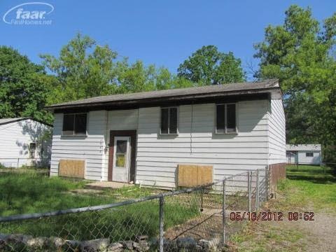 1448 W Cass Ave, Flint, MI 48505 - photo 1