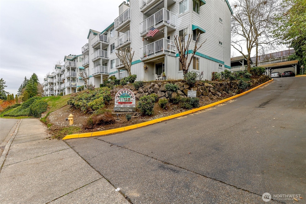 28610 16th Ave S unit 103, Federal Way, WA 98003 - photo 1