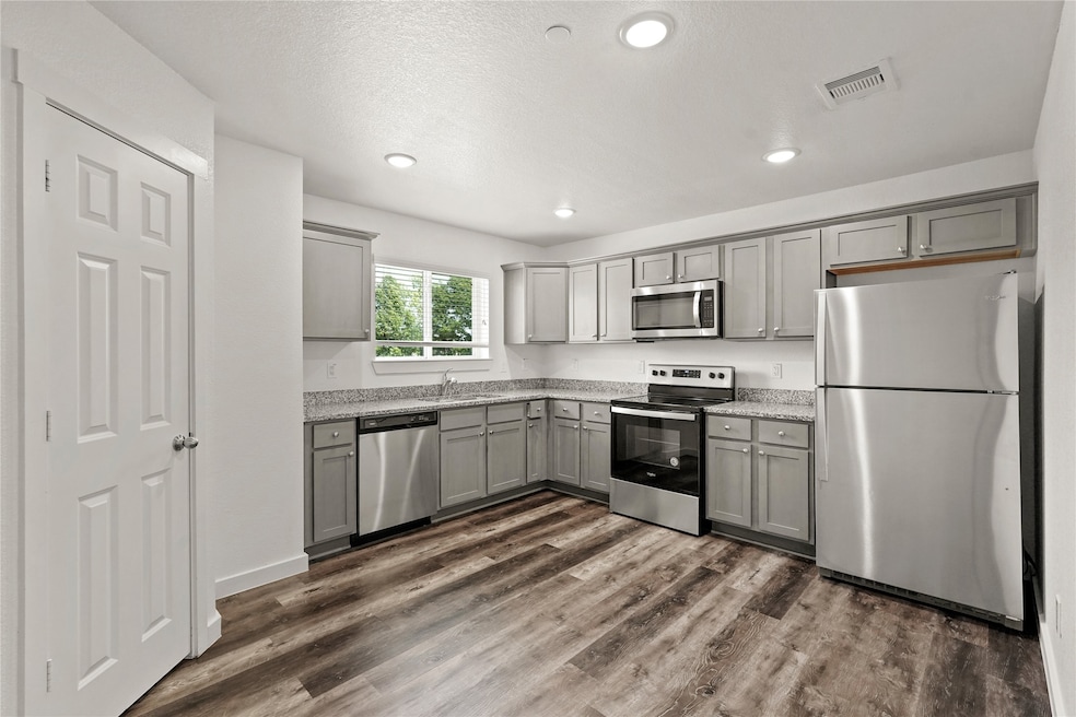 For Rent $1,900/month