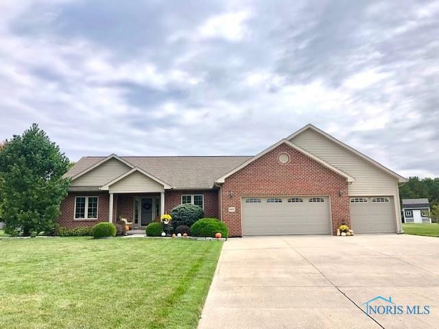 2907 Turnberry Dr, Findlay, OH 45840 - photo 1