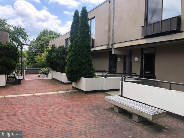 2307 Bayleaf Ct, Baltimore, MD 21209 - photo 1