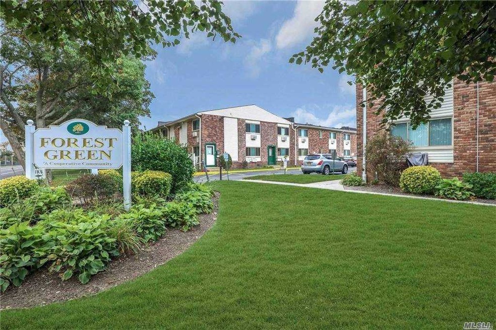 2453 Union Blvd unit 32-B, Islip, NY 11751 - photo 1