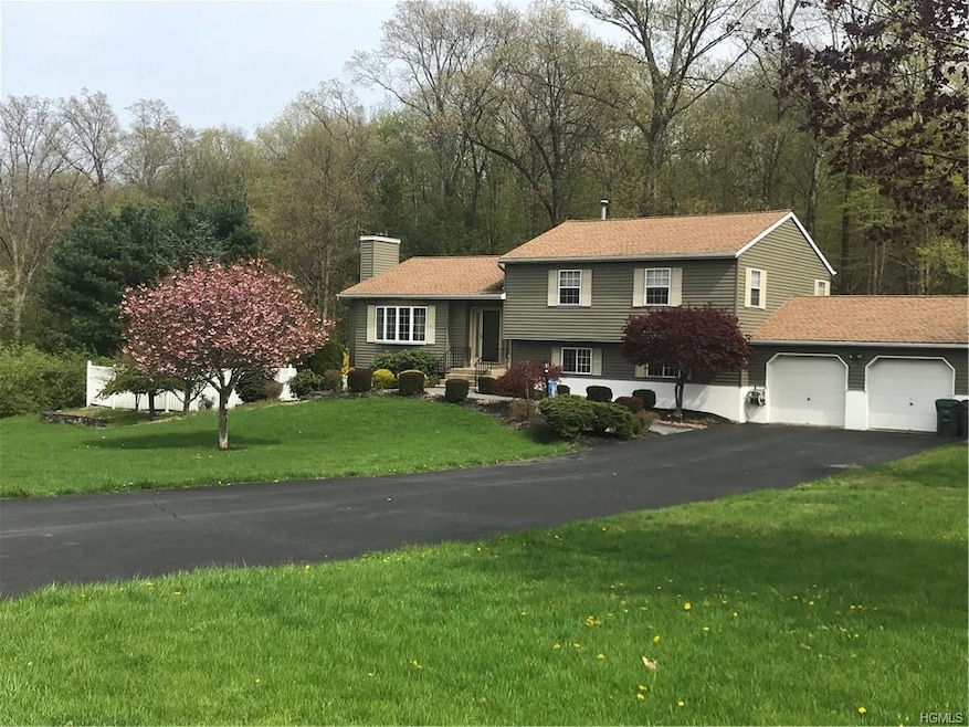 26 Greenwood Dr, Newburgh, NY 12550 - photo 1